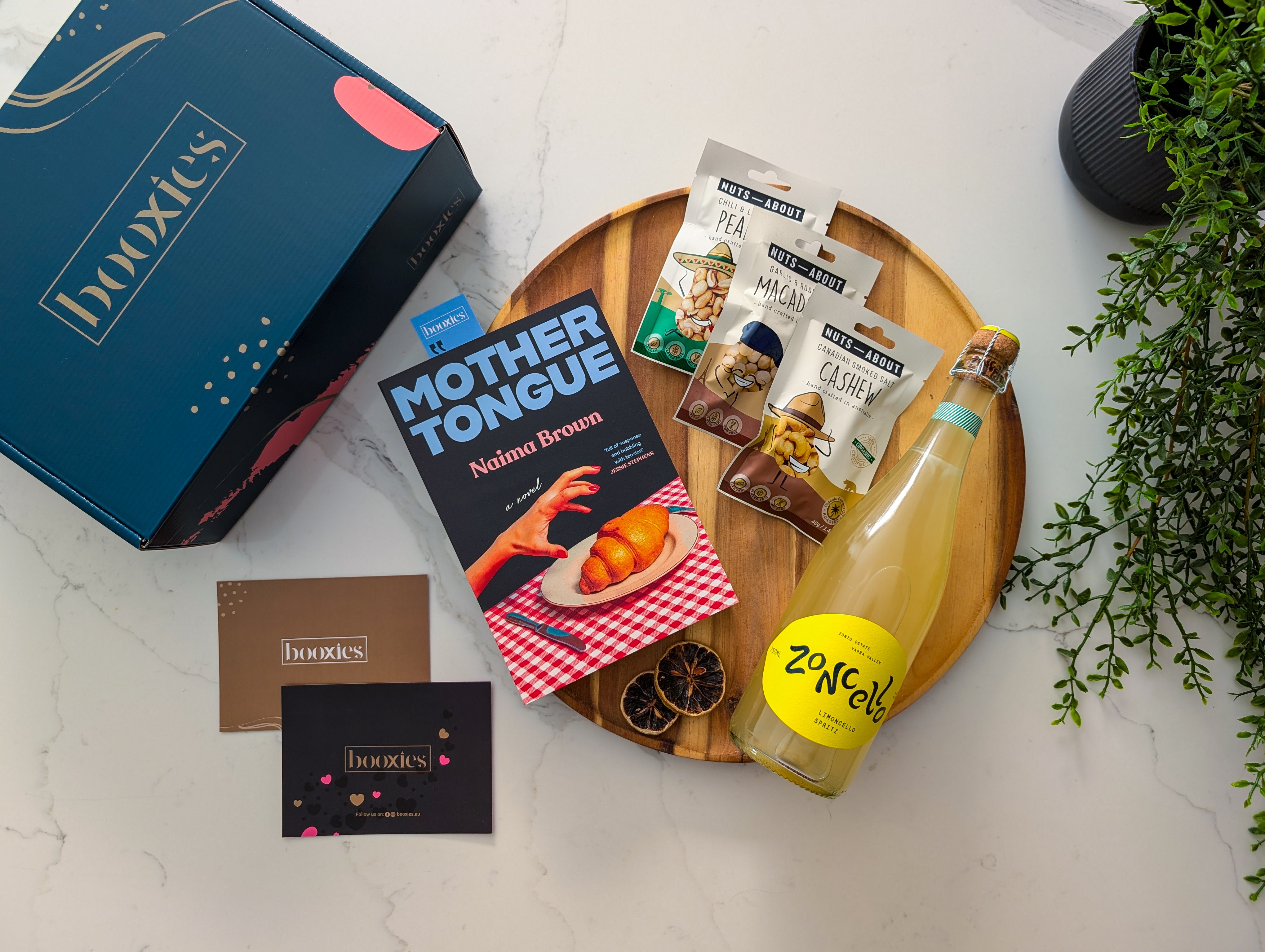 Mum's Fizz & Fiction Booxies - Mothers Day Gift