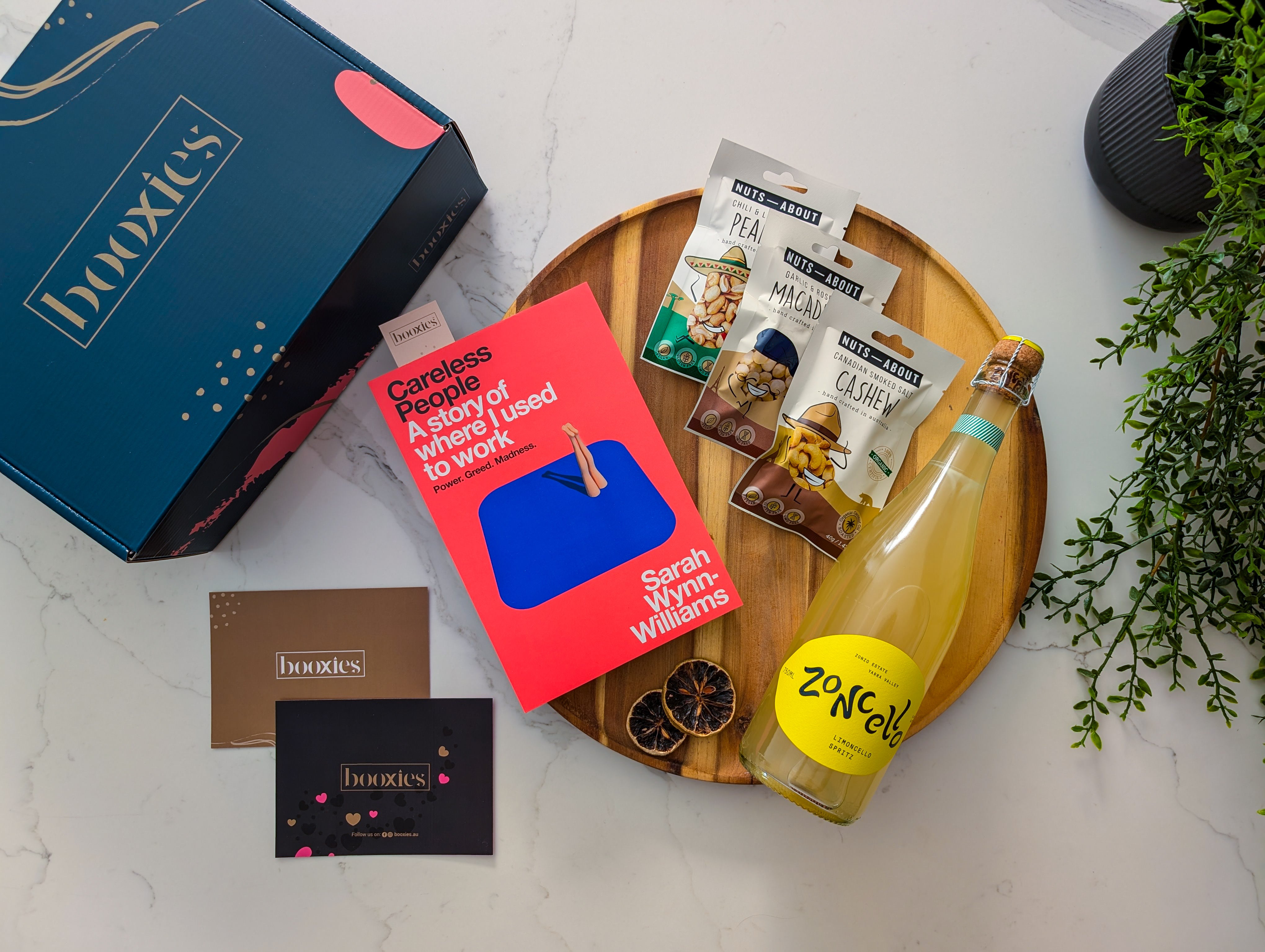 Mum's Fizz & Fiction Booxies - Mothers Day Gift