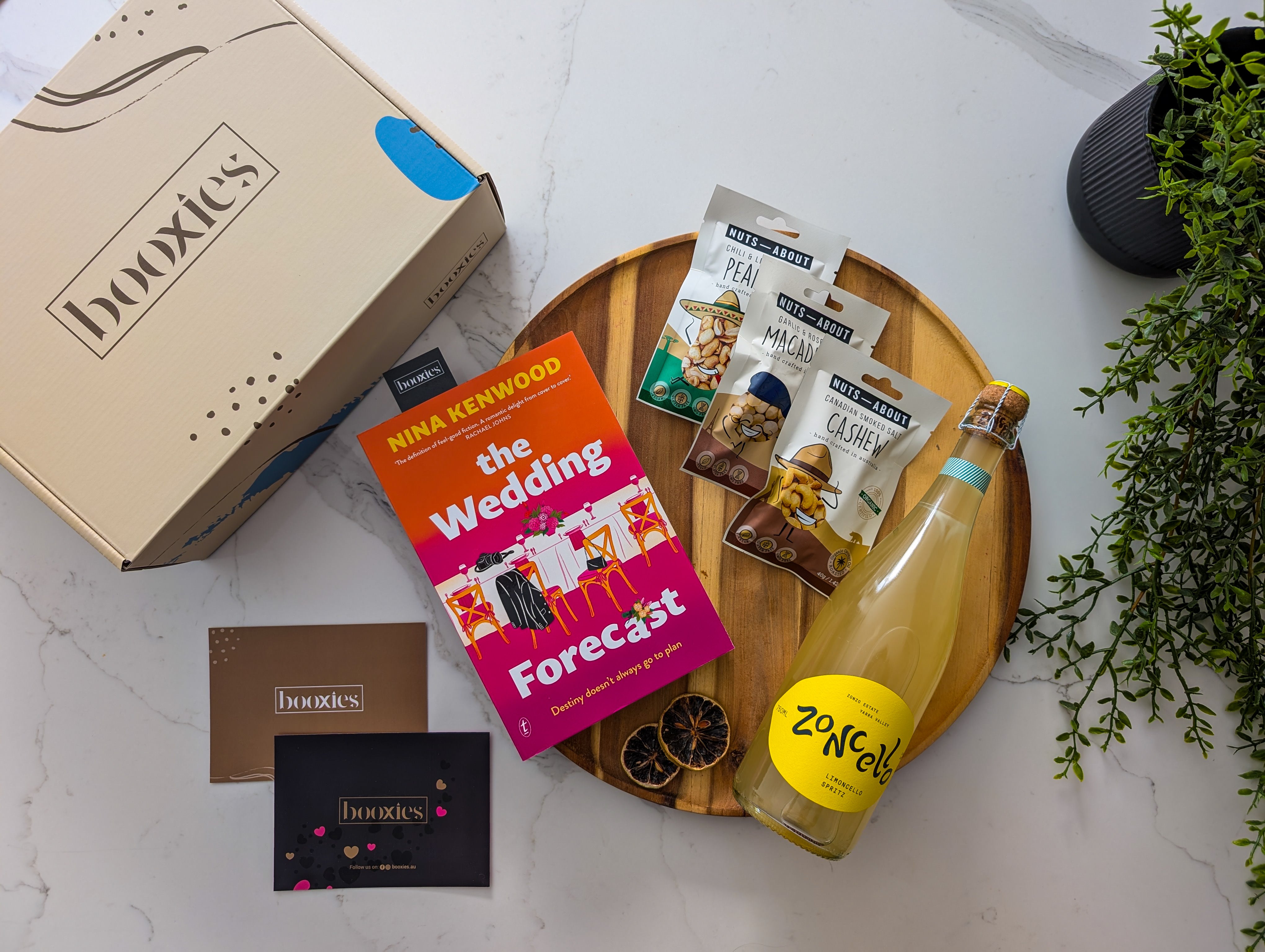 Mum's Fizz & Fiction Booxies - Mothers Day Gift