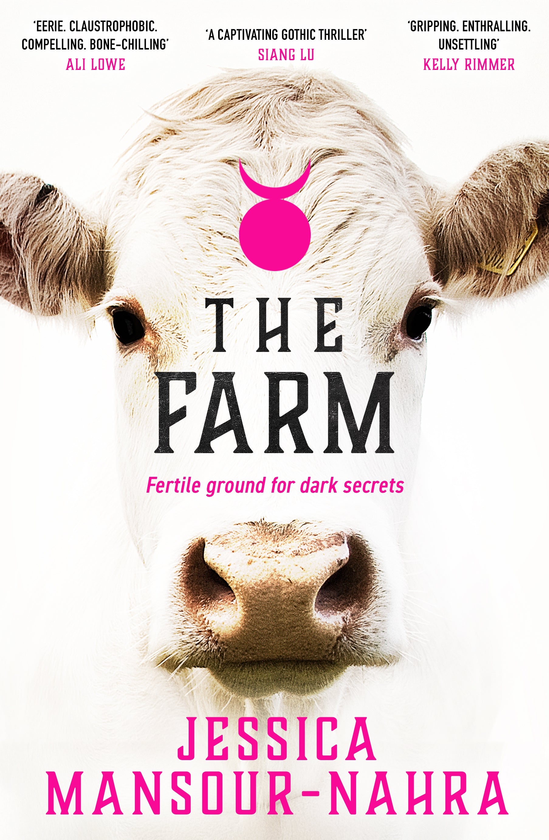 Book cover of 'The Farm' by Jessica Mansour-Nahra featuring a cow's face.
