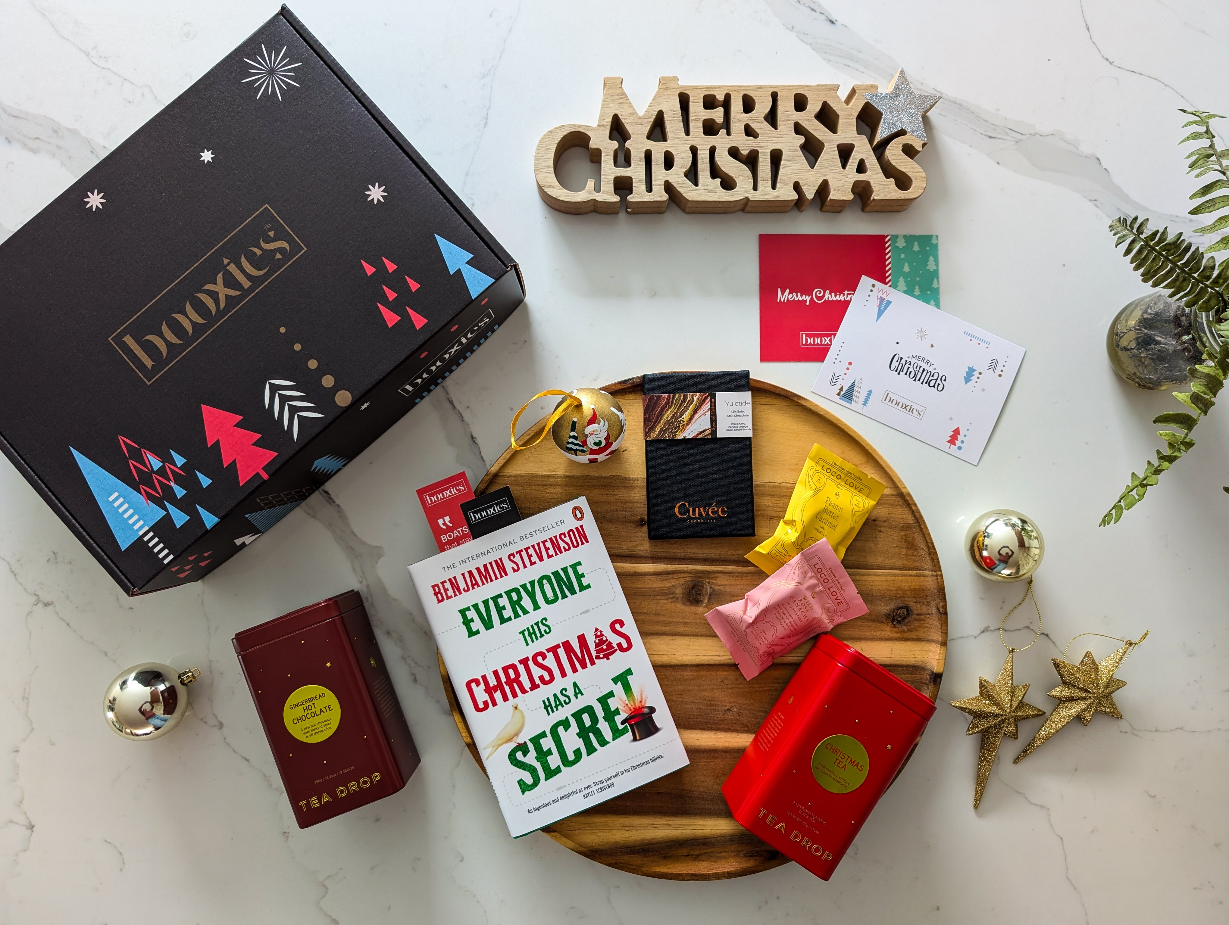 Cosy Christmas booxies gift box